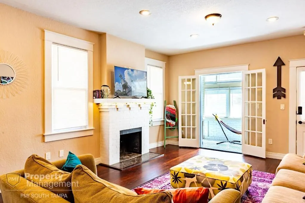 Breakfast Club - U Of Tampa Flat In N Hyde Park Appartement