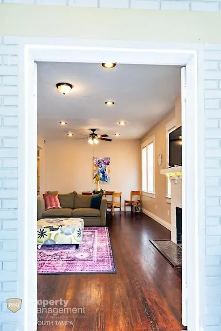 Breakfast Club - U Of Tampa Flat In N Hyde Park Appartement